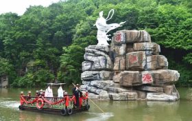 火爆出圈的福利來啦！漢江源景區(qū)年卡只需*元，無限暢游 →縮略圖