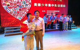 “美德少年”逆風(fēng)飛翔！603分！他創(chuàng)造了奇跡 →縮略圖