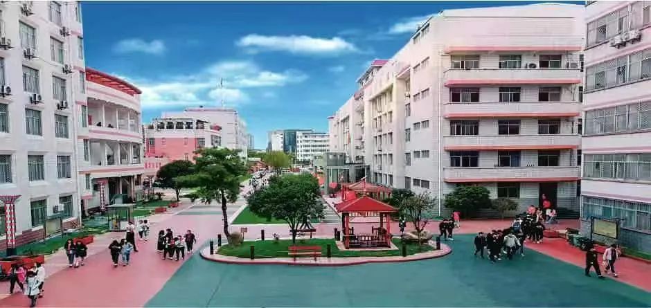 漢中市育才中學(xué)初一新生，高考復(fù)讀班招生火熱報(bào)名進(jìn)行中