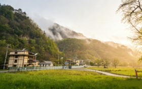 草川子景區(qū)官宣：3月8日所有女性免景區(qū)門票！縮略圖
